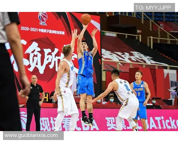 南京篮球队灵活性表现分析与大满贯赛事的深度点评